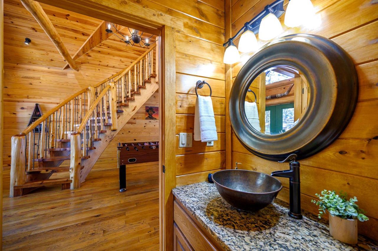 The Eastwood Spacious Retreat With 4 King En-Suites - Hot Tub - Pet-Friendly - Cozy Fire Pit - Prime Location - Multi-Family Broken Bow Zewnętrze zdjęcie