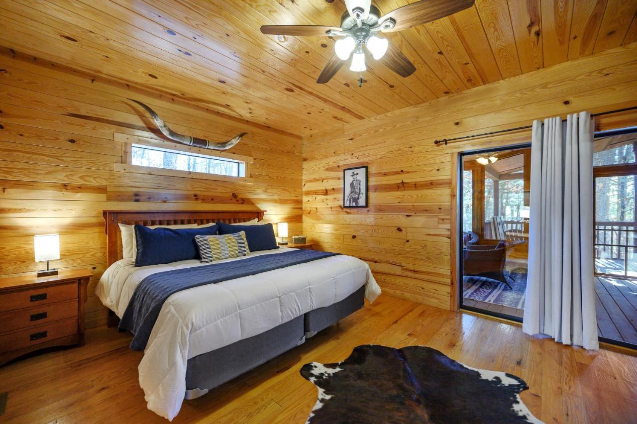 The Eastwood Spacious Retreat With 4 King En-Suites - Hot Tub - Pet-Friendly - Cozy Fire Pit - Prime Location - Multi-Family Broken Bow Zewnętrze zdjęcie
