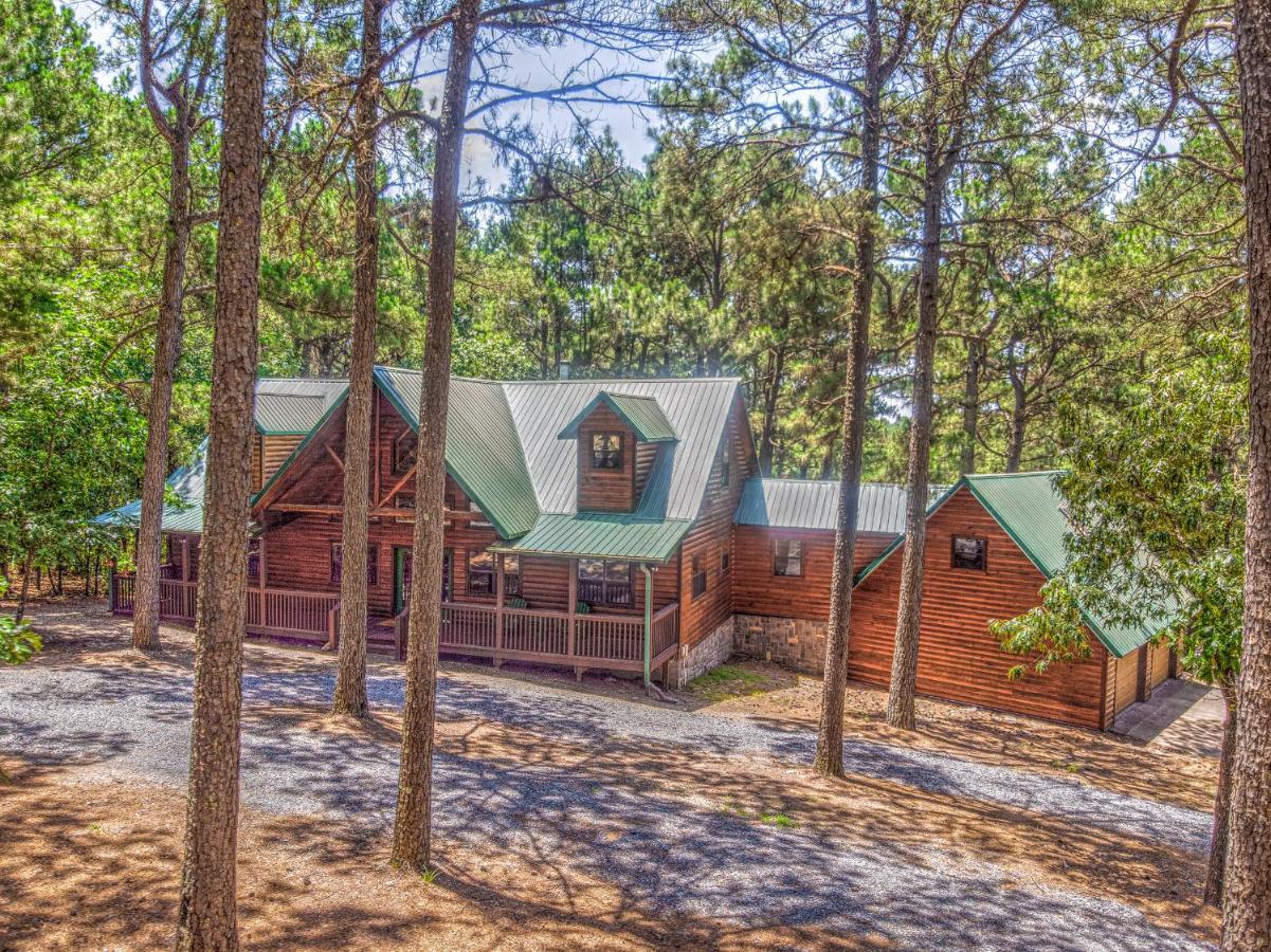 The Eastwood Spacious Retreat With 4 King En-Suites - Hot Tub - Pet-Friendly - Cozy Fire Pit - Prime Location - Multi-Family Broken Bow Zewnętrze zdjęcie