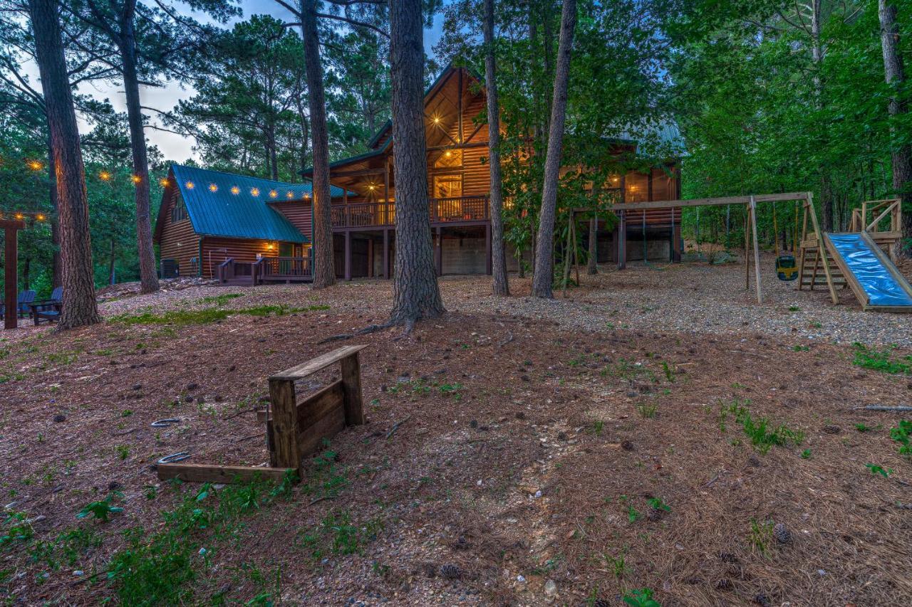 The Eastwood Spacious Retreat With 4 King En-Suites - Hot Tub - Pet-Friendly - Cozy Fire Pit - Prime Location - Multi-Family Broken Bow Zewnętrze zdjęcie