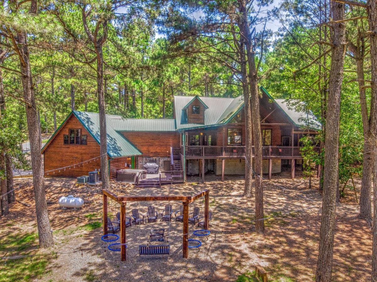 The Eastwood Spacious Retreat With 4 King En-Suites - Hot Tub - Pet-Friendly - Cozy Fire Pit - Prime Location - Multi-Family Broken Bow Zewnętrze zdjęcie